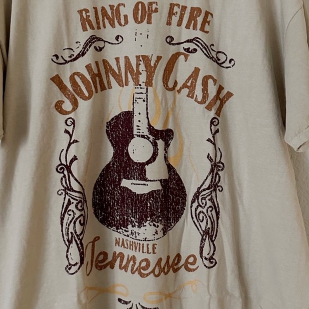 Johnny Cash Graphic Tee - Picture 3 of 6